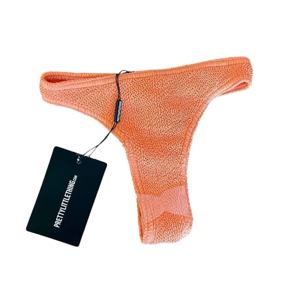 Pretty Little Thing Bikini Bottom one size‎ thong Coral Crinkle